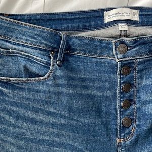 Abercrombie & Fitch Curve Love skinny jeans